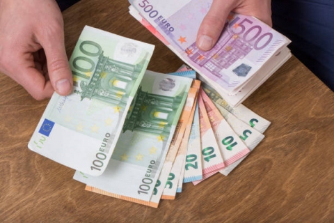 Credite și finanțare rapidă în 48 de ore.