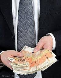 Oferă finanțare și împrumuturi între persoane fizice grave