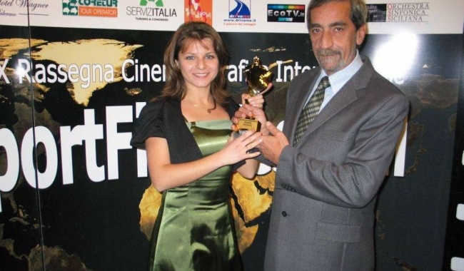 Sursa foto: Alina Cosmoiu, alături de mentorul său, regretatul om de film și televiziune Florin Orezeanu