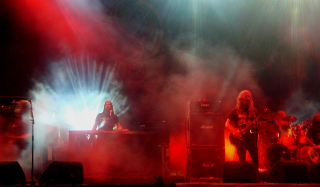 Sursa foto: www.101stiri.ro  Arhivă Brîndușa Dan   Formația suedeză Opeth, la ARTmania 2009
