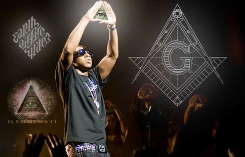 Sursa foto: yournewswire.com  Într-un clip în care apare Jay Z se pot vedea câteva din simbolurile masonice, delta, ochiul atotvăzător și celebra literă „G”