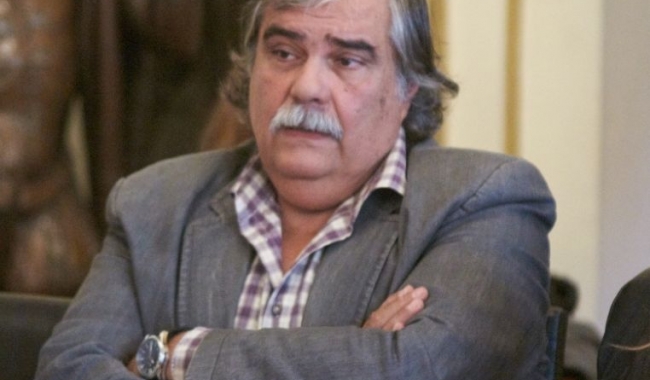 Sursa foto: www.101stiri.ro-Daniel TITIRICĂ  Regia spectacolului este semnată de Liviu Manolache