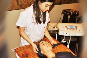 „Am avut cliente și de 14 ani, pentru bronzare organică și de 75 de ani, pentru electrostimulare facială”