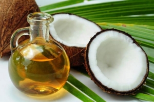 Uleiul de cocos, folosit și ca ceară de păr