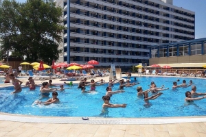 Aqua Zumba Party și Latino Party, la Hotel Aurora