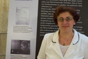 „Biblioteca îşi creează propriile structuri în lumea virtuală, fiind activă pe reţelele de socializare”