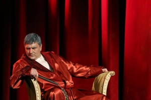 Dan Cojocaru:  „Iubesc teatrul și asta mi-a dat echilibru în cele mai grele momente din viața mea” (II)