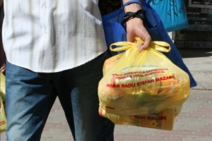 Primăria începe distribuirea pachetelor cu alimente